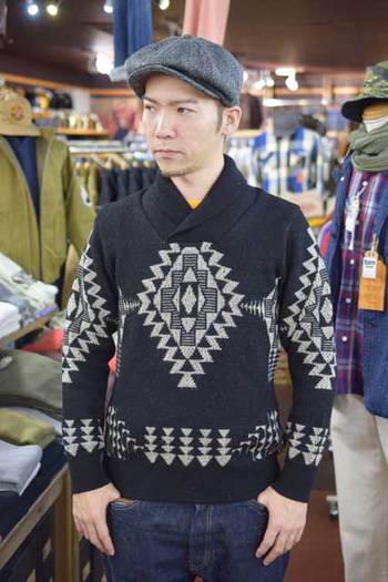 ジェラードよりネイティブ柄ショールカラーニット入荷です。