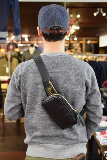 クッシュマン　レザーバック　再入荷です