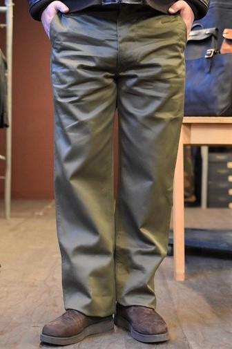 BUZZ RICKSON’S BR40025A ORIGINAL SPEC CHINOS OLIVE　売れています!!