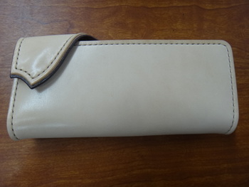 ダリーズ　ウォレット　フォルト（ナチュラル）入荷