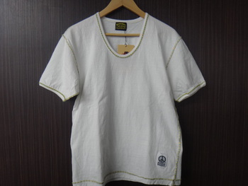 JELADO　 レインボーステッチ PEACETシャツ　入荷