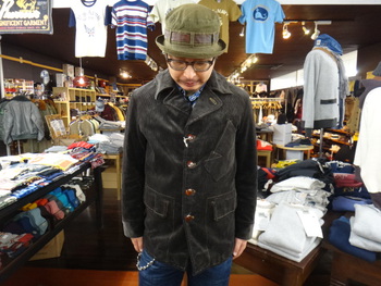 コリンボ　RICHELD GARDENER FIELD CAOT 入荷