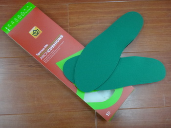 スペンコ　ARCH CUSHIONS　入荷