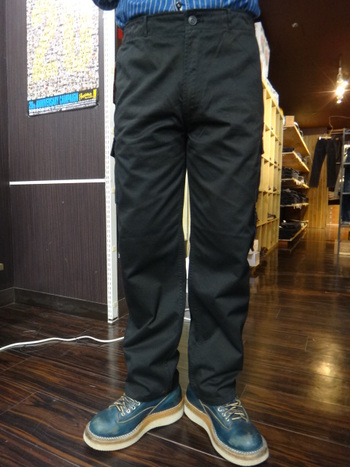 リアウマッコイズ　DYED BLACK TIGER TROUSERS　入荷