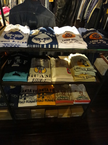バズリクソンズ　Ｔシャツコーナー　出来上がり