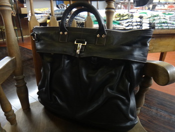 レインボーカントリー　ヘルメットバッグ　入荷