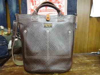 コリンボ　TRAPPER’S CARRYALL SMALL　ダークブラウン入荷