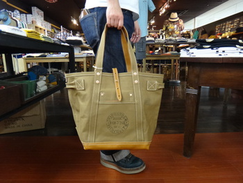 コリンボ　Game Carrier Tote （M）　入荷