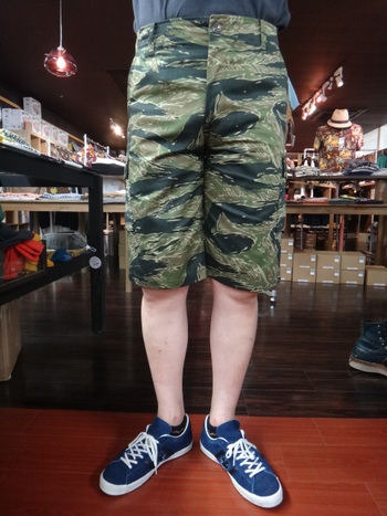 リアルマッコイズ　 TIGER TADPOLE SHORTS 在庫状況
