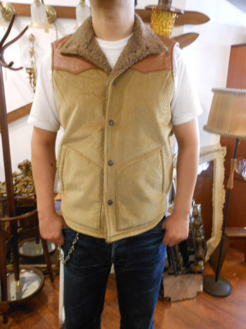 デラックスウエア　DUDE VEST 　入荷