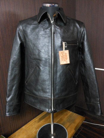 レインボーカントリー　シングルライダースジャケット　ブラック　入荷