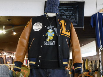 リアルマッコイズ　スタジャン VARSITY 　在庫状況