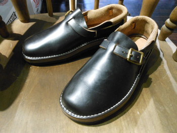 ローリングダブトリオ　”SEIKEI GOBAN”　Heel Hold Slip On　入荷
