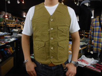 コリンボMIDAS TRAPPER FIELD VEST　入荷