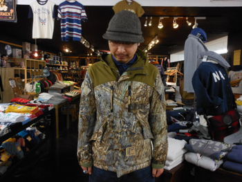 コリンボ　OPERATER`S WIND PARKA CAMO　Mサイズございます。