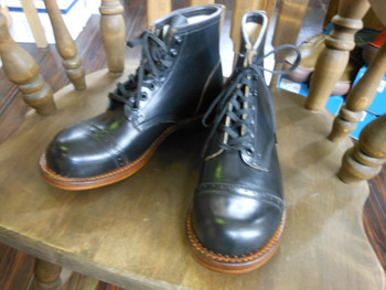 ジュリアンブーツ　BOWREY　入荷
