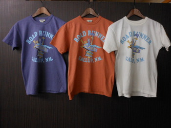 トイズマッコイ　WARNER BROS.TEE “ROAD RUNNER CAFE”
