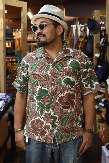CUSHMAN  SUCKER HAWAIIAN シャツ フラワー