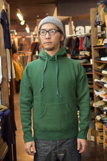 デラックスウェア　防寒高し　MIDIUM HOODED PARKA