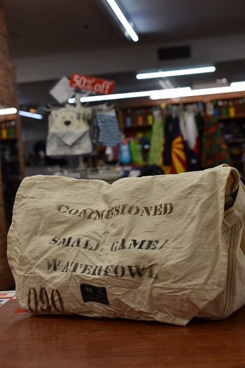 コリンボ　HINSON DAYTON NEWS BAG
