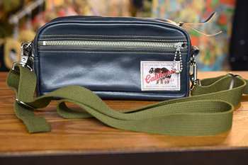 レインボーカントリー　BS別注 ホースハイド ポーチ 鉄紺NAVY　残り1個