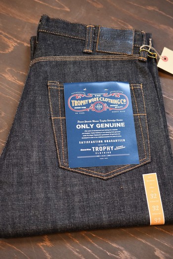 トロフィークロージング　15TH ANNIVERSARY 1606 W KNEE STD DIRT DENIM　入荷です