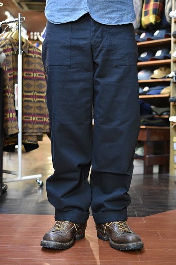 JOHN GLUCKOW　”Riders on the Storm” Field Trousers ブラック