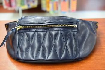 Y’2LETHER　別注ホースハイドウエストバッグ　オールインディゴ