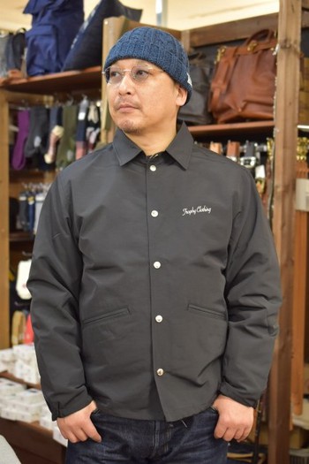 トロフィークロージング AUTHENTICLOGO WARMUP JACKET