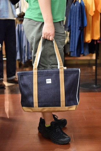 UES ジップトップ トートバッグ デニム×ブラウン 入荷です