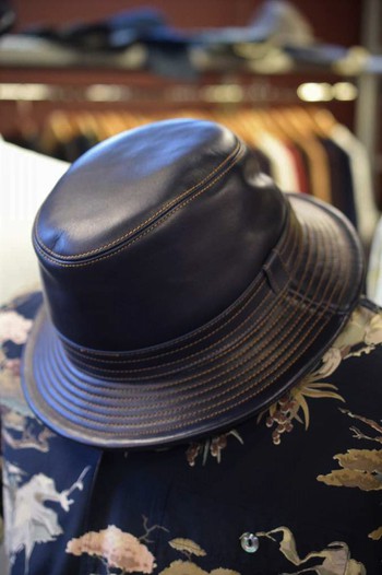 Y’2 LEATHER 別注 ポークパイハット