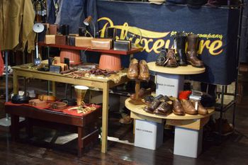 デラックスウェア、ダリーズ　春夏サンプル本日もありますよ。