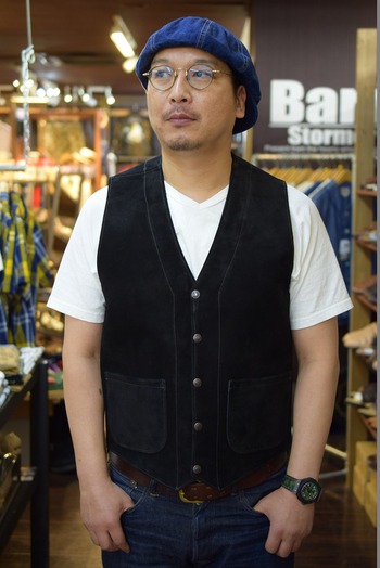 リアルマッコイズ　ROUGHOUT LEATHER VEST　入荷です