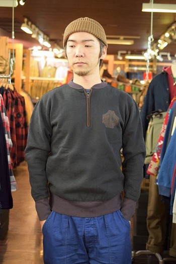 デラックスウェア　NO.1　クルー×ハーフジップ