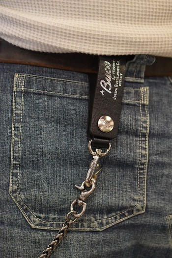 REAL McCOYS キーホルダー 着用方法ご紹介