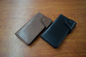 ダリーズ　スマホケース　CARLSON　ご紹介