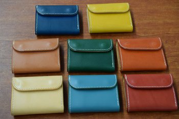 コンパクトにまとめたミニウォレット　久しぶりの入荷