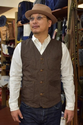 ダリーズ　MAXWELL  20s Shop Vest　入荷となります