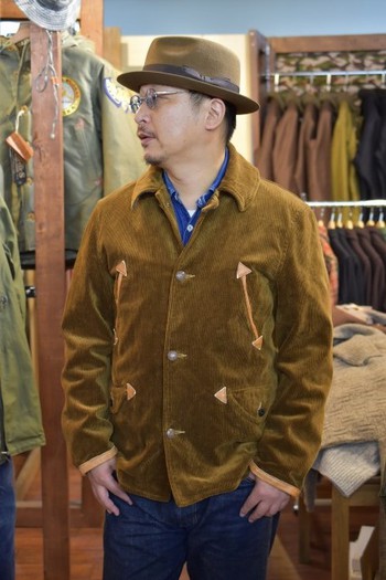 ミスターフリーダム　SURPLUS 14oz HEAVY CORDUROY MATTOCK JACKETを着る