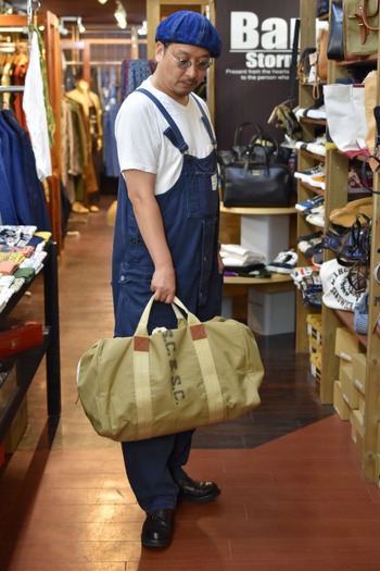 JOHN GLUCKOW　Game bag　カーキ