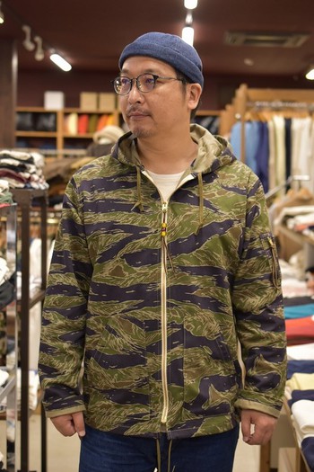 リアルマッコイズ　TIGER CAMOUFLAGE PARKA / TADPOLE 　ご紹介