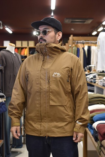 コンフィー COMFY COEXIST SHELL ジャケット