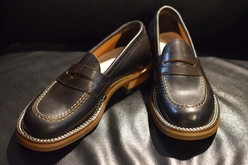 ローリングダブトリオ　ROOTS　ローファー入荷です