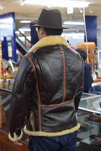 年末ラストアウター入荷　コリンボ別注B-6