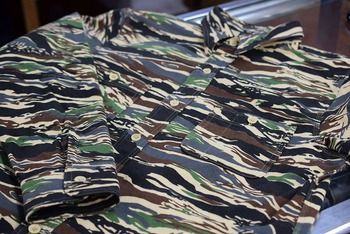 新年初入荷はジェラード　新作　　Mimic Shirt
