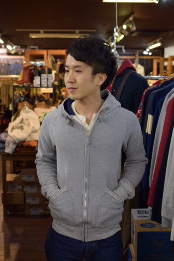 コリンボ　YELLOW PARK SWEAT PARKA　在庫状況