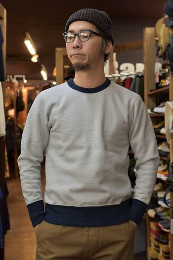 リブ付きジャケットの中にオススメ　２TON　ショートレングススウェット　デラックスウェア