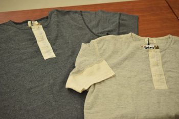 これ好き。ループ＆ウェフト ヘンリーネックTシャツ 入荷