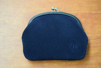 メイカーズ　スウェードがま口　入荷です