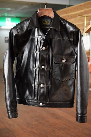 ハイラージレザーズ　オクラホマシティ（BLK）入荷　38,42在庫アリ